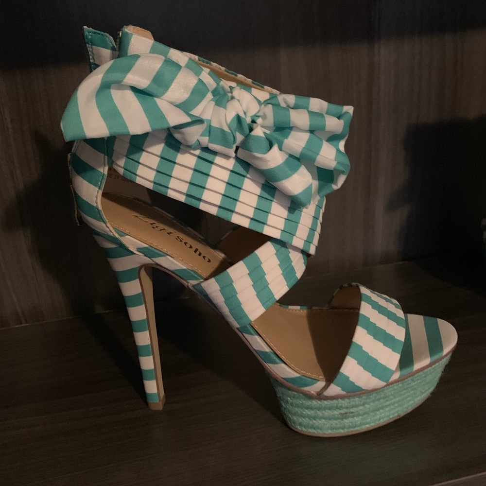 Zigi Soho Teal Striped Bow Heels